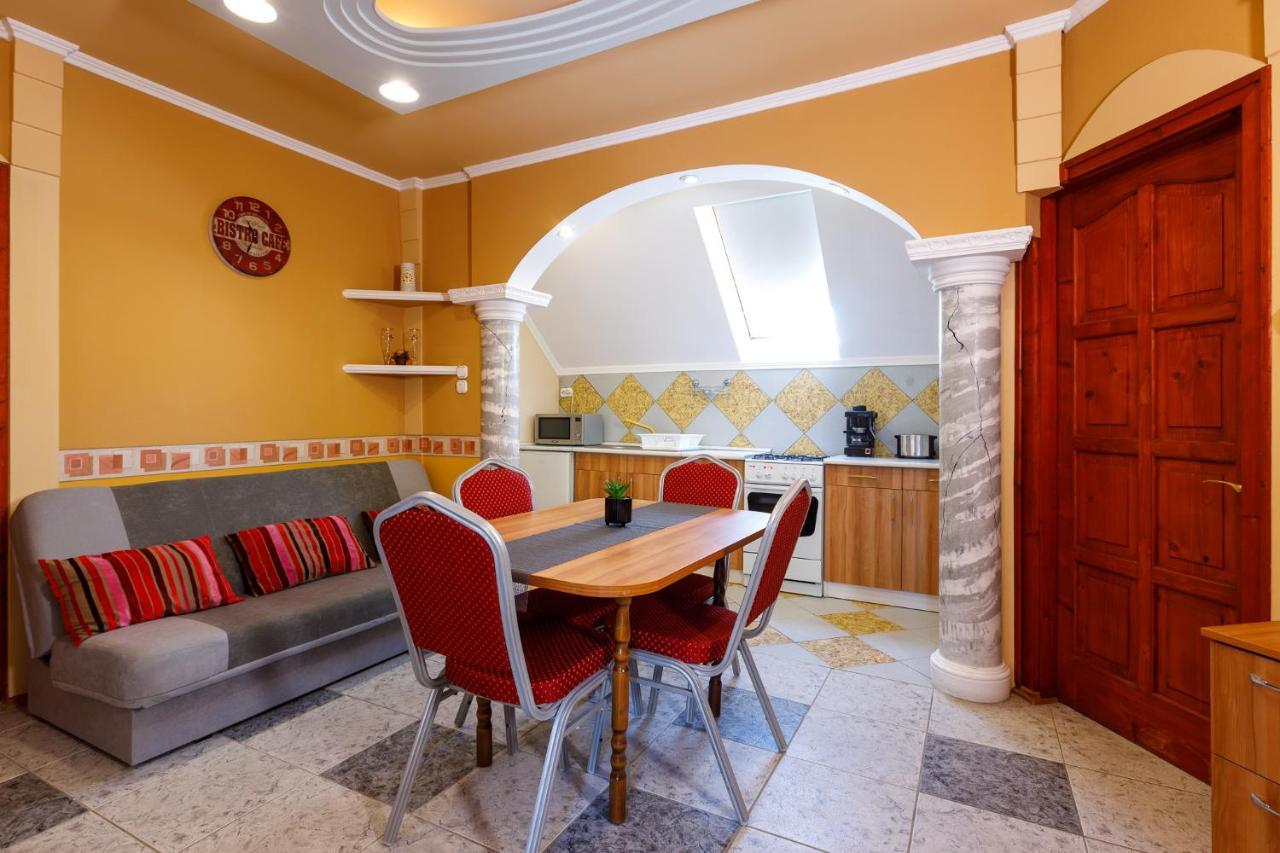 Central Apartman Gyula Εξωτερικό φωτογραφία