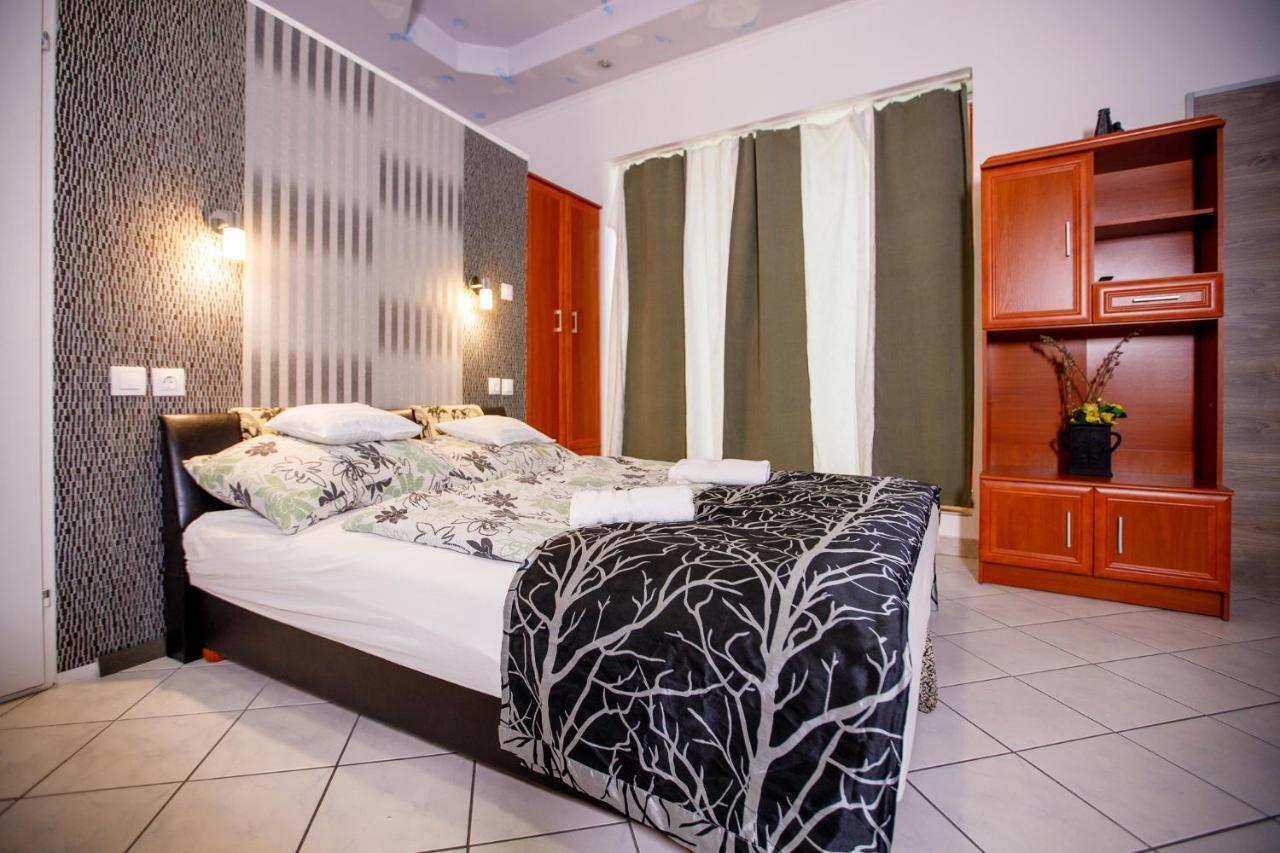 Central Apartman Gyula Εξωτερικό φωτογραφία