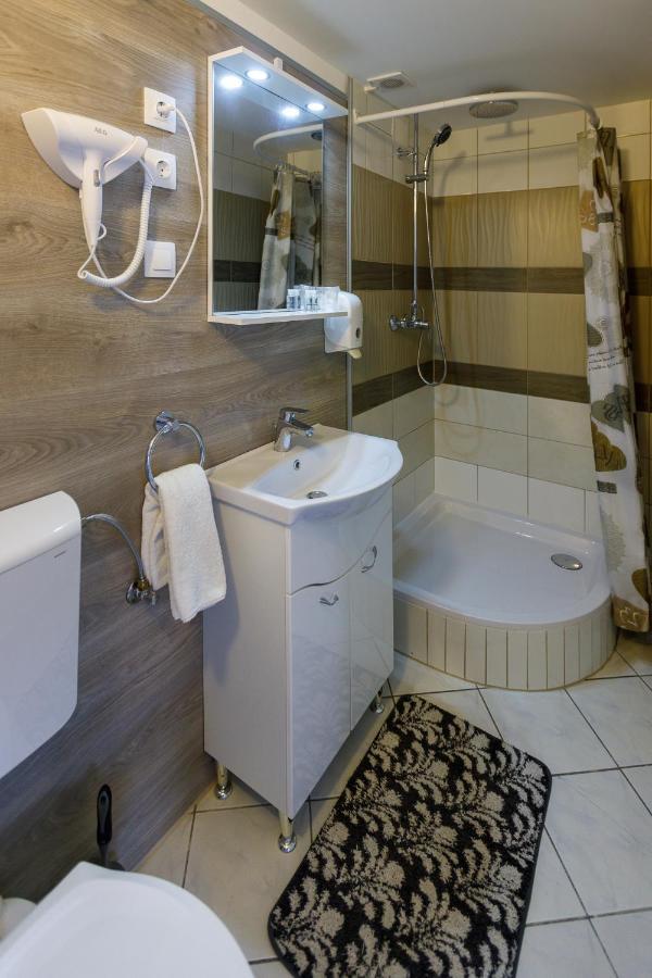 Central Apartman Gyula Εξωτερικό φωτογραφία
