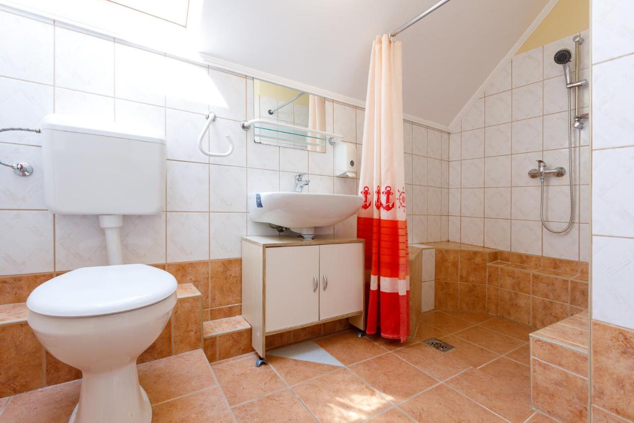 Central Apartman Gyula Εξωτερικό φωτογραφία