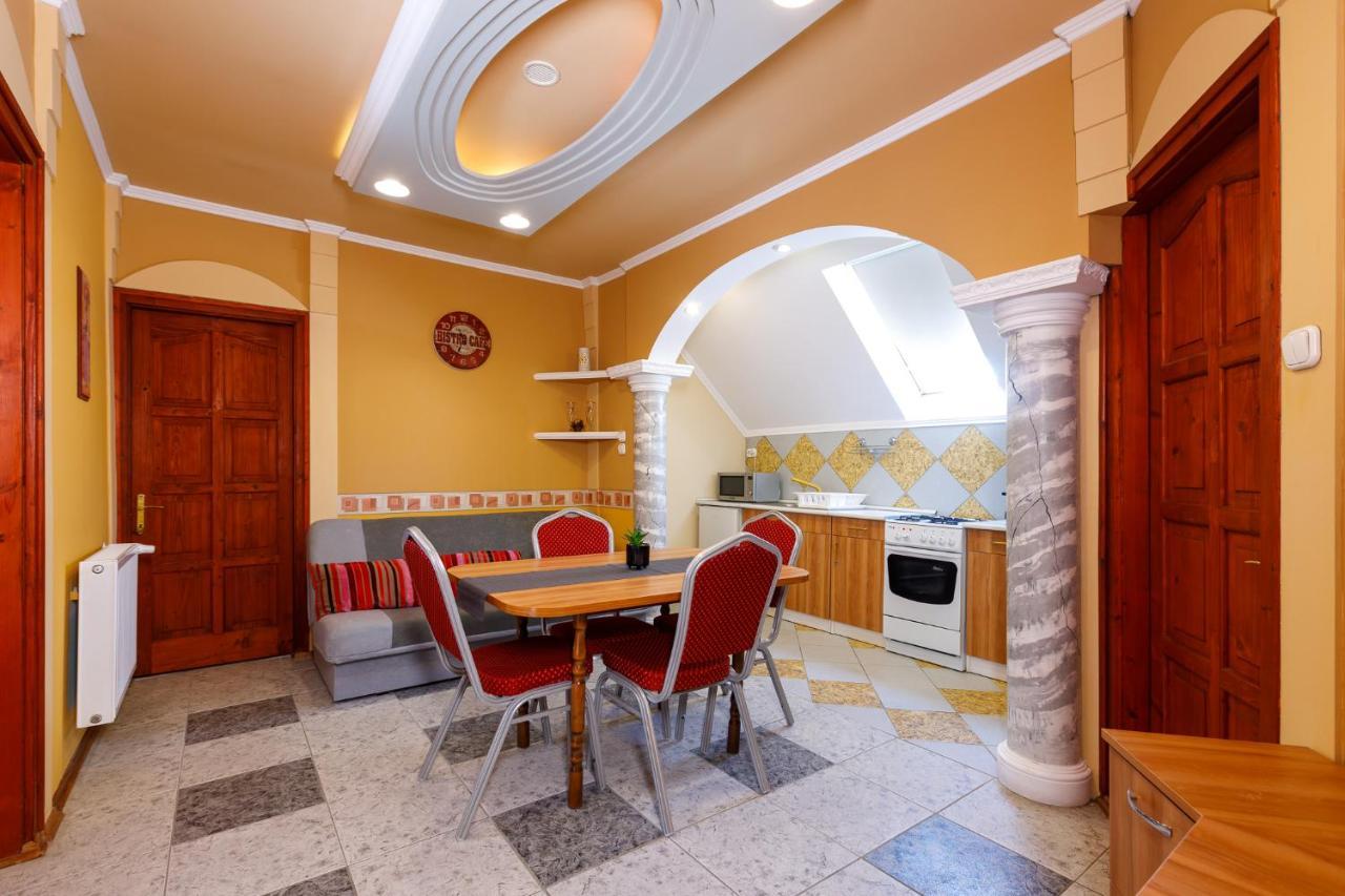 Central Apartman Gyula Εξωτερικό φωτογραφία