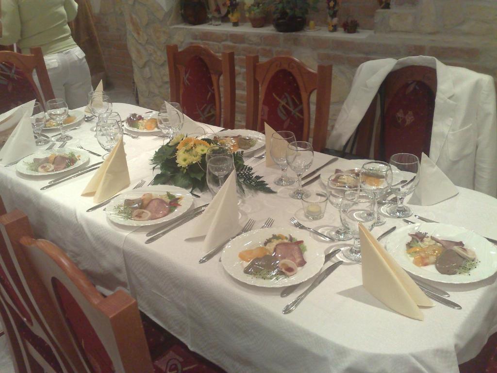 Central Apartman Gyula Εξωτερικό φωτογραφία